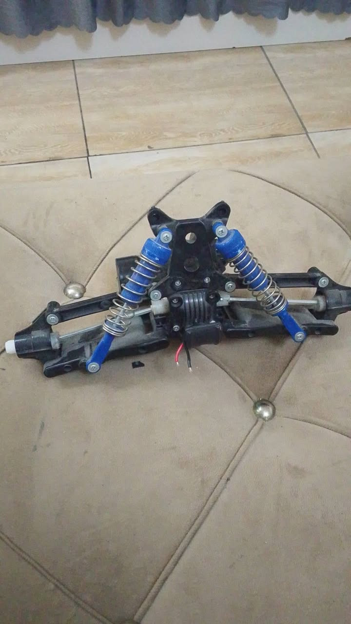 متوفر اكسلات امامي وخلفي دفع رباعي مع الكاردن والماطور الي يخدمه يتفضل


**إذا كنت صاحب هذا الإعلان وتريد حذفه لأي سبب، رجاءا أرسل رسالة إلى الدعم الفني**