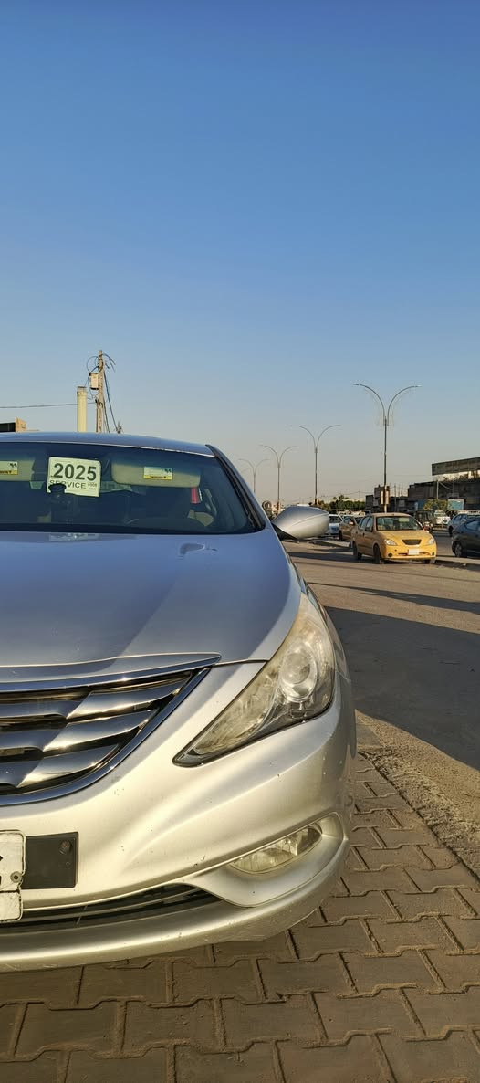 سلام عليكم  سونات امريكي  2011  السياره كامله مكمل  مابيه اي نقص تخم تاير تبريد ثلج   داخل رصاصي  دوشمه السياره كامله   بخير عل ياخذه  السياره بيه 3 قطع جاملغ وباب وبنيد  وتصليح بل لغده  (السعر» 85وبيه مجال للشراي  )( رقم الهاتف ( ***********)
