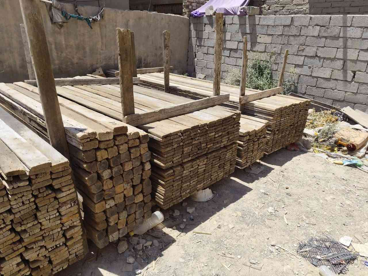 سلام عليكم قالب خشب للبيع العدد 10 مكعبات اله ربع بسعر مناسب 3 مليون 
الرقم ***********
