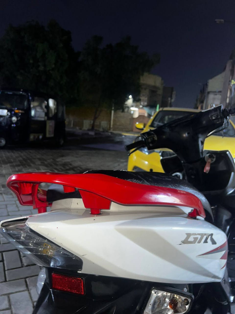 سلام عليكم شباب جي ار مكينه كفاله عامه بيه بس كلجات رياضي ودراجه شلعه ومعدل خير من الله (صرنصه مو وياه) مكاني بغداد مدينه صدر لا تجي وتكلي شبيه هاي طكتله صور بس بيه ترايش اني صابغهن سعر ٧٥٠ وبيه مجال قليل🤲💸*********** بس وتساب لن معلق
