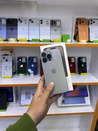 آيفون ١٥ برو ماكس • ٢٥٦ • بطارية ٨٧