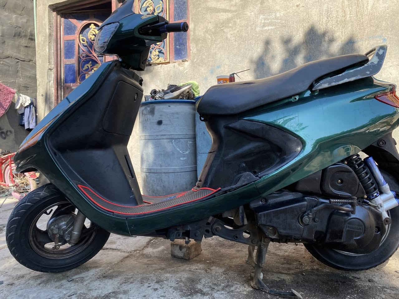 دراجه فراشه للبيع..... دراجه مبدل بيها ربل ولف فقط مكينه خرسه ماتنسمع.... كفر جديد... كهربائيات كلها شغاله.... لايت بك لابت هورن اشاير سلف هندر.... السعر ٤٥٠ وبيها مجال العنوان ..البصره.... ابي الخصيب .... العوجه


**إذا كنت صاحب هذا الإعلان وتريد حذفه لأي سبب، رجاءا أرسل رسالة إلى الدعم الفني**