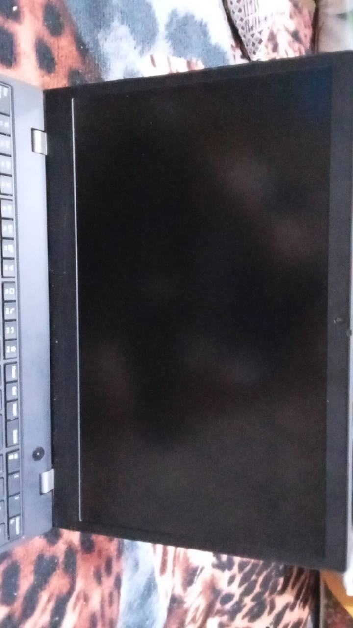 السلام عليكم....
لابتوب LENOVO Thinkpad L15
1-الحجم 15.6.
2-نوع المعالج الجيل العاشر10.
3-حجم الرام 16gb قابل للتطوير.
4-نوع الهارد 512 gb قابل للتطوير.
5-نوع المعالج  core i 5.
6-الحالة مستخدم مع نظافة 100%.
7-اللون اسود.
8-فول كيبورد مع ارقام جانبية.
9-كيبور اصل لغة عربي وE .
10-كيبورد لد او انارة.
11-سوبر سلم.
12-نوع النظام وندوز 11pro.
13-يدعم جميع المنافذ منفذ USB عدد 2 منفذ Hdmi منفذ lan ومنفذ اواكس.
14-نوع الشحن تايبسي مع شاحنة اللابتوب الاصلية.
15-نوع البتري ليثيوم 3ساعات فما فوق.
16-الملحقات جنطة و موس وايرلس وشاحن لينفو الاصلي .
السعر 415 .
للاتصال :***********
