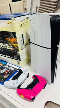🎮 PS5 للبيع ✅ جوستك أصلي  ✅ Red Dead + Grand Turismo  ملاحضة الاقراص 3...