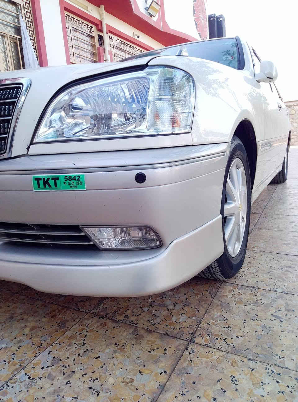 السلام عليكم ملكه للبيع موديل 2003السياره مكفواله كفاله عامه من الكصه وضربه وصبع شاصي 75مكينه ديفور الجبير تحويره نجف فوك وجو أصل كرستال برده خلفيه 3دكم ستيرن كهربائي أربع كشنات كهربائي السياره بسمنى المداور وين ما تريد بيع مستعجل السعر 138الاستفسار الرقم ***********
***********
