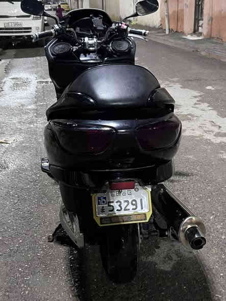 سلام عليكم للبيع دراجه فورزه صفر 8 دراجه كامله وجاهزه من كل النواحي كهربائيات ومكينه مكفوله شواصي مكفوله بيها تزويد صالصنه حلزونيه اصليه وبيها كامره اماميه وخلفيه بس يحتاجن ربط وبيها داش كام دراجه نكره بكل وقت رايدها بـ مليون و50 وبيها مجال للشراي *********** مكاني شعب
