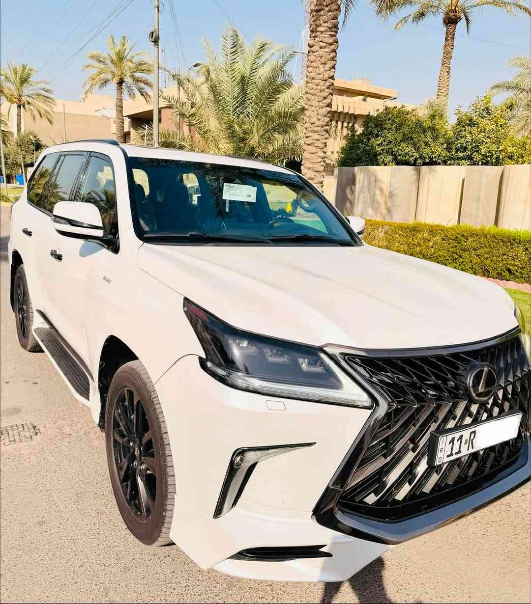 السلام عليكم للبيع لكزز كورو اصلي بلاك اديشن 2020 بريم اصل داخل احمر ماشية 68 مكفولة كفالة عامة من كلشي حتى من الشخط وسونار مرفق مع الصور مغلفة ppf بالكامل رقم بغداد الجديد باسمي السعر 735 ورقة وبيها مجال بسيط للاستفسار ((***********)) مكاني بغداد زيونة.
