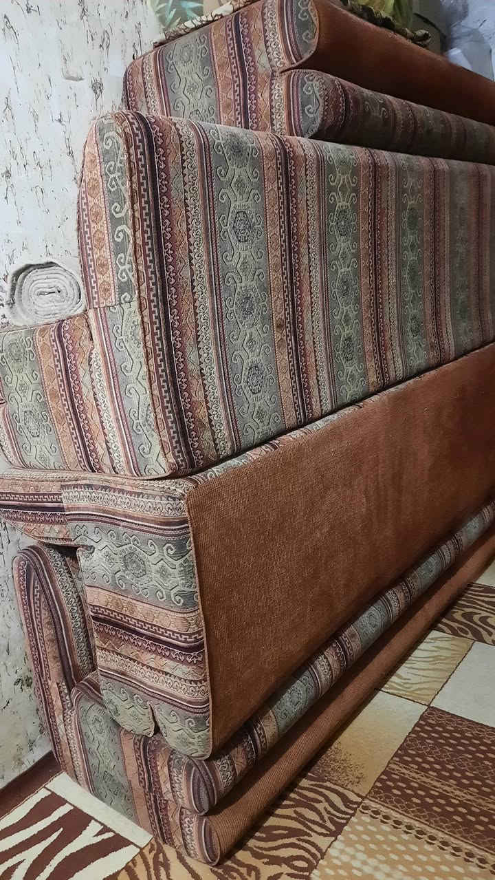 سلام عليكم قنفات ضغط سفنج كويتي 8 قطع 4 الطول 3 متر او 4 مترين او 65س المجموع 23 متر او 12 تكيه
بدون طبلات
السعر 750 وبيهن مجال قليل 
نضافه 90\:100
العنوان البصرة المعقل قرب ملعب الميناء 
 الرقم 
الاثير ***********
اسيا *********** بي واتساب 
مكلف بالنشر
