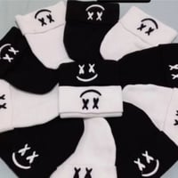 كليته نسائي درجه اولى صناعه تركيه لونين ابيض واسود والسعر ١٨ درن الف 0...