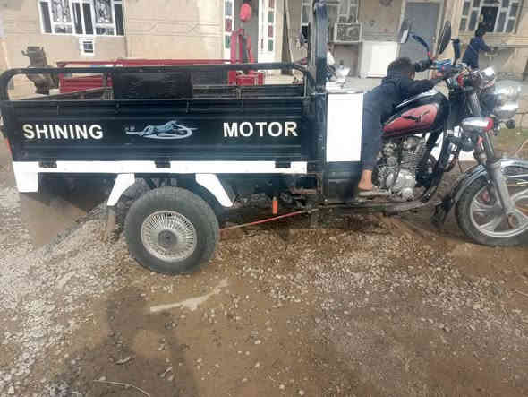 السلام عليكم ستوته مودي 2020  مكينه 22 منفيس نضافه گدام العين
تواير جوبلس جدد السعر مليون و 150 وبيها مجال ***********
