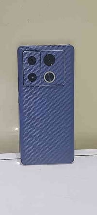 أنفنكس نوت 40برو ذاكرة 256 الظهر بي فطور  جوة مغلفة  جهاز نظيف استخدام...