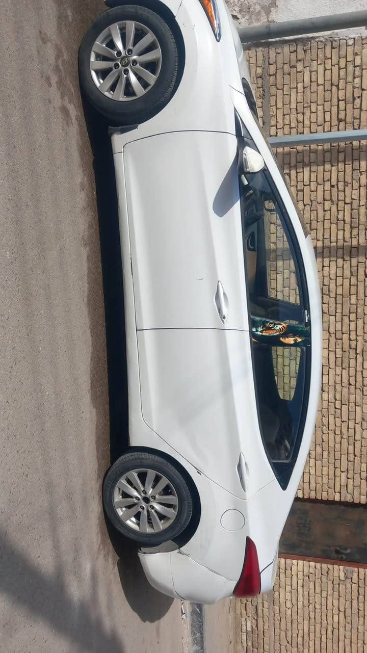 السلام عليكم 

النترا 
رقم بصرة
موديل 2013
سنوية لل 2027
بيها طخات ومصلحة
مكينه مجفتة 
ابيع شوف العين ( كوم حديد ) اوكفلك بل اصوليات والغرامات

 مكاني بصرة / القبلة

0772 752 6381 البصرة, العراق
