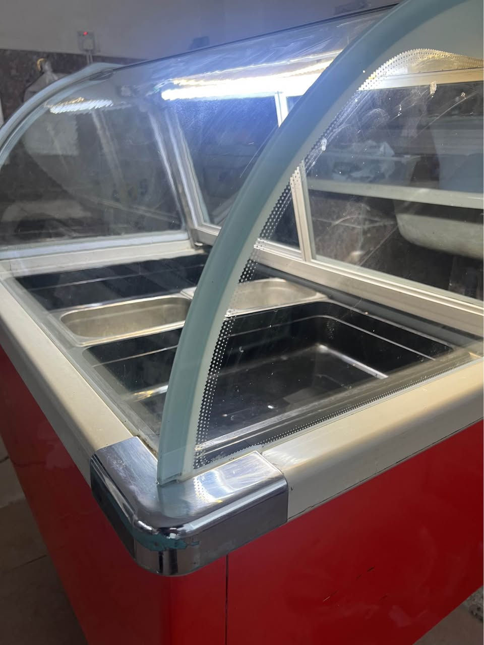 بەڕادی 
مقەبیلات    زۆر پاک ماوەتەوە 
ماتۆڕ بە  شەرتی فەحس و  
نەشکاوی نە شوخت نیەتی 
نرخی ٣٣٠ هەزار

***********

*********** السليمانية, العراق
