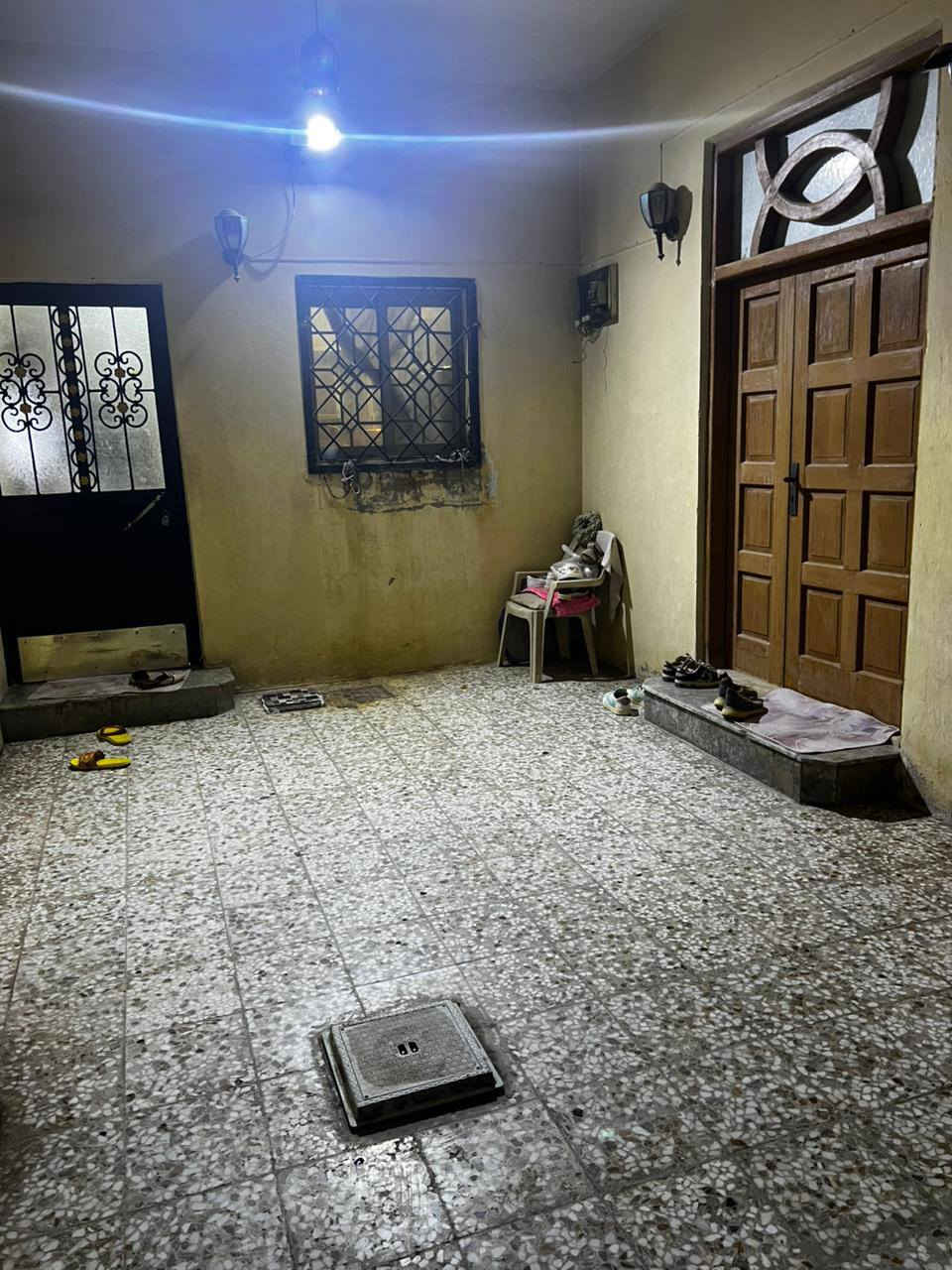 يعلن مكتب عقارات أبو انور فرع الطويسه عن وجود بيت البيع وقف سني في البراضعيه تحويل مباشر بس المشتر يجار بل السنه مليون مساحة 196 متر طابق واحد يحتوي على 2 غرف نوم وصاله وستقبال ومطبخ وصحيات وكراج سعر المطلوب 150 مليون مكان راقي ممتاز الستفسار الاتصال//***********//***********// كما نستقبل جميع عروضكم وطلباتكم التجارية والعقارية المكتب مجاز قانونيا المكتب ماقبيل مطعم الحسون عقارات أبو انور فرع الطويسه
