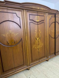 كنتور مصري للبيع وميز توليت  عنوان مدينه الصدر رقم  07729374379