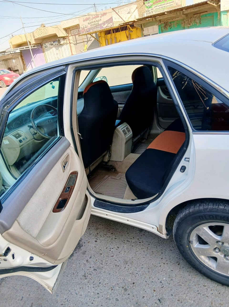 سلام عليكم افلون موديل الفين سنويه ال 27 رقم مثنى  بسمي تخم تاير تبريد شغال كهربائيات كلها شغاله لايت زنون السعر 85وبي مجال واذا اكو مراس عادي ***********
