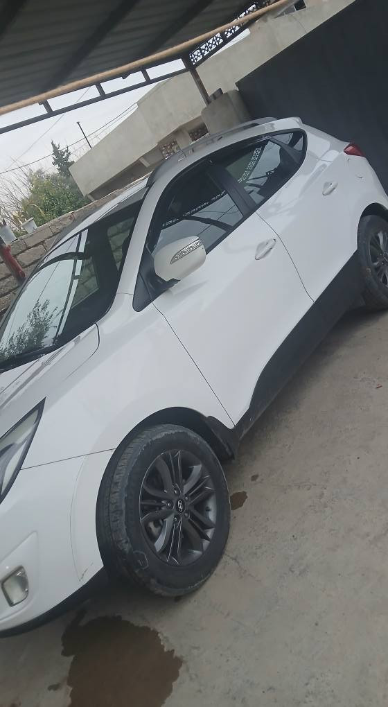 ٢٠١٤ توكسون رقم اربيل هزة وسنوية ورقم جديد محرك ما مفتوح ماشية ٢٠٥ مكفولة من الدعم والصبغ بيها بارد قليل وملاحظات بسيطة الشراي يجي خاص وتدلل موصل, نينوى


**إذا كنت صاحب هذا الإعلان وتريد حذفه لأي سبب، رجاءا أرسل رسالة إلى الدعم الفني**