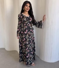 ملابس • حجز • مراسلة خاصة