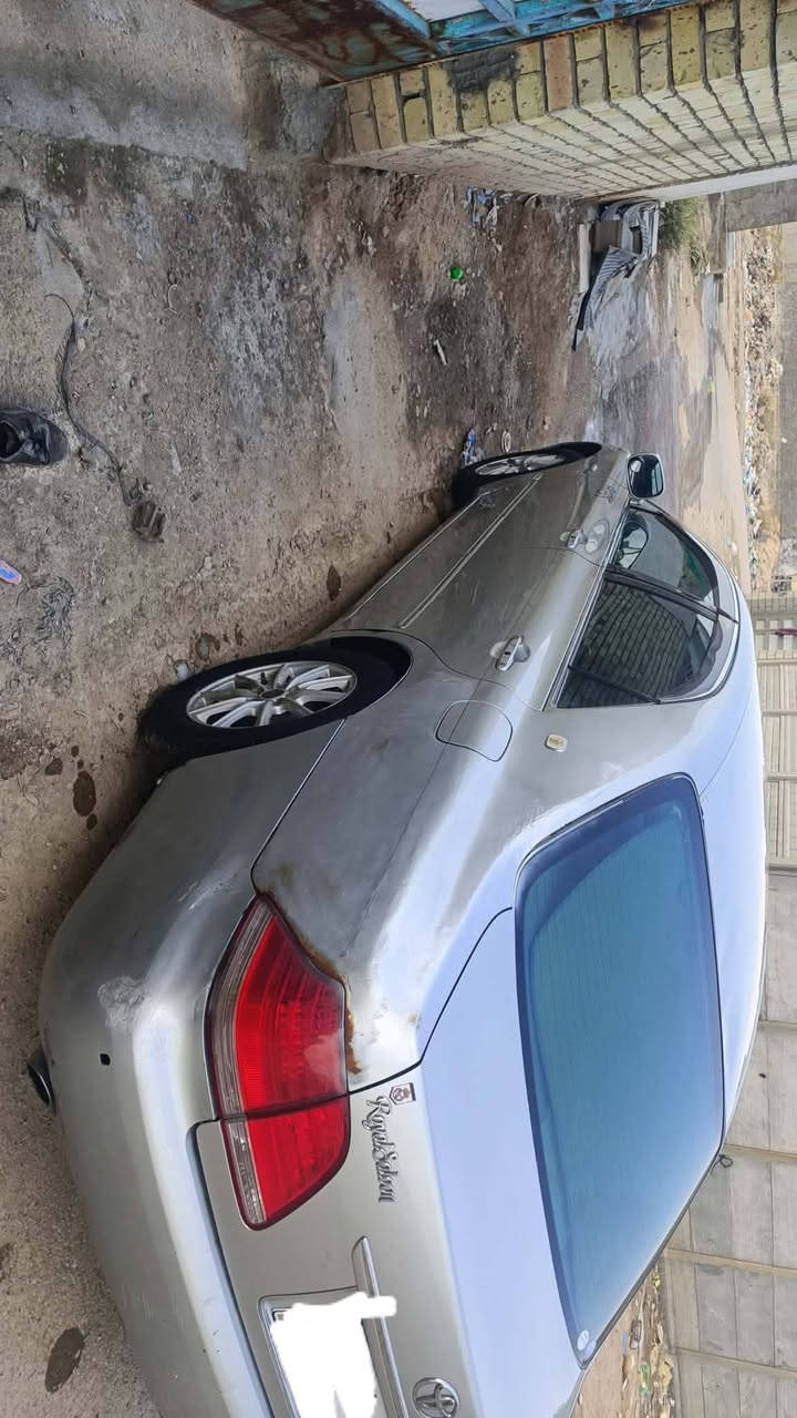 سلام عليكم سياره جاهزه من كلشي عده الضربه هاي 
مكانها بغداد سعرها ٣٠ وبيها مجال قليل رقمي ***********
