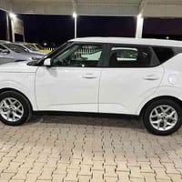 كيا صول 2021 لون ابيض وارد امريكي محرك 2000 فئة s للبيع السعر 121 ورقة...