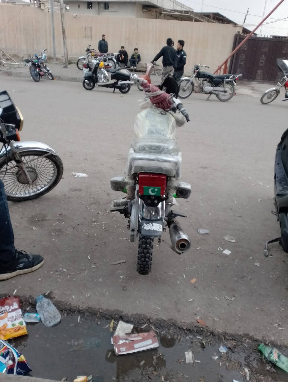 السلام عليكم ورحمه الله وبركاته دراجه نامي برو موديل 23 محرك مفتوح شرط لا صرف لا بخار لا صوت سعرها 350 قفل قفل


**إذا كنت صاحب هذا الإعلان وتريد حذفه لأي سبب، رجاءا أرسل رسالة إلى الدعم الفني**