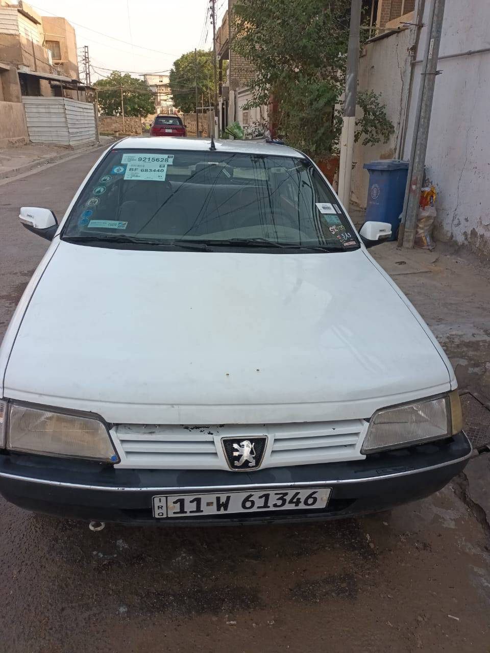 السلام عليكم عندي سياره بيجو 2007بدون حادث رقم بغداد الون ابيض مكينه وكير مكفولات سياره جهازه المكان الدوره ابو دشير 25ورقه وبيها مجال بسيط اتصال برقم ***********رقم الثاني ***********
