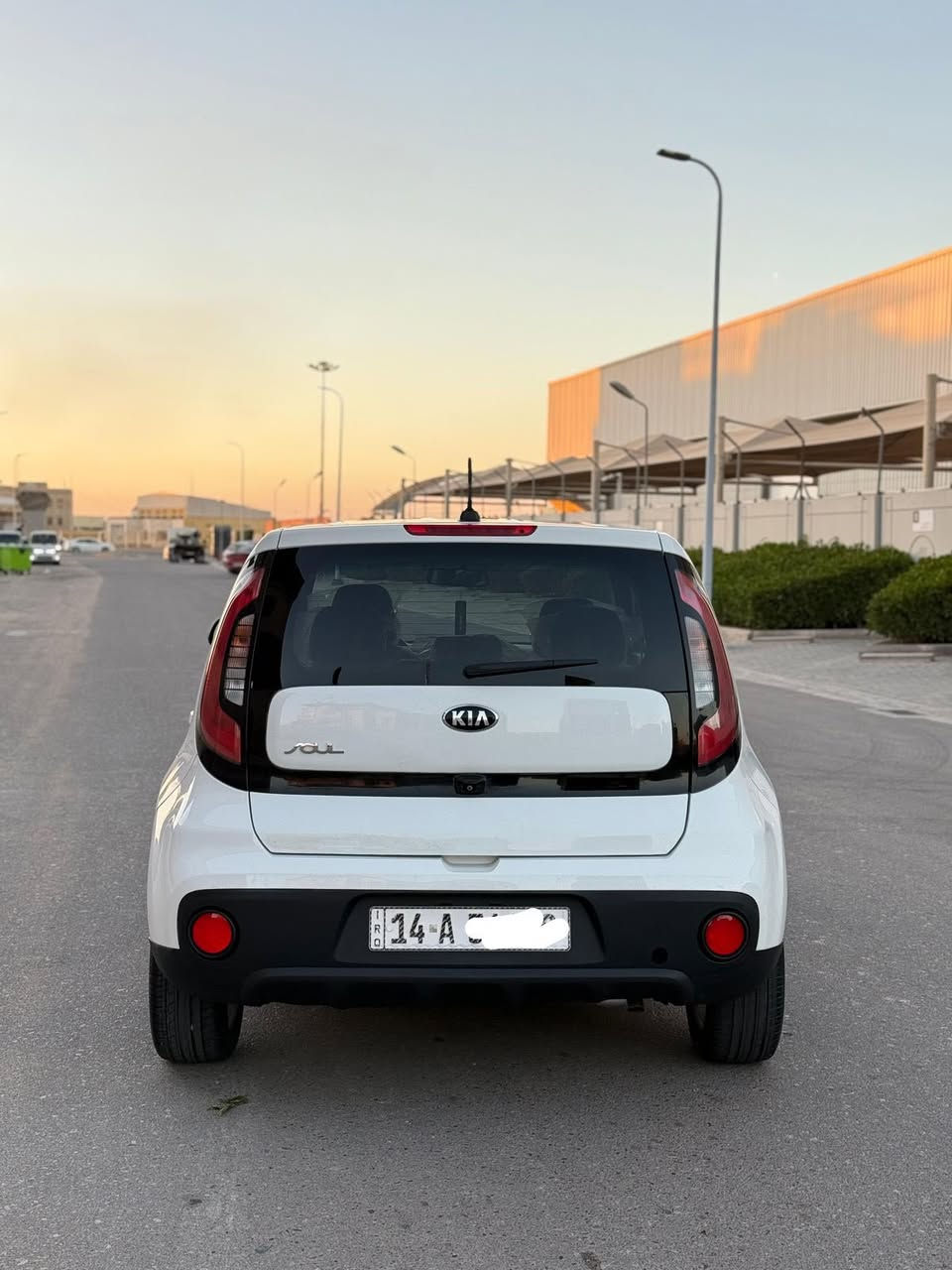 السلام عليكم 
كيا صول موديل 2019
رقم بصره تحويل سنويه ورقم جدد
وارد امريكي بنيد وخشم جاملغ.  
محرك 2000 شاشه جبيره تحكم ستيرن ماشيه 73m جاهزه السياره. تبريد كير محرك حداديه تخم تاير
شراي يخابر ع رقم
مكاني بصره

***********
