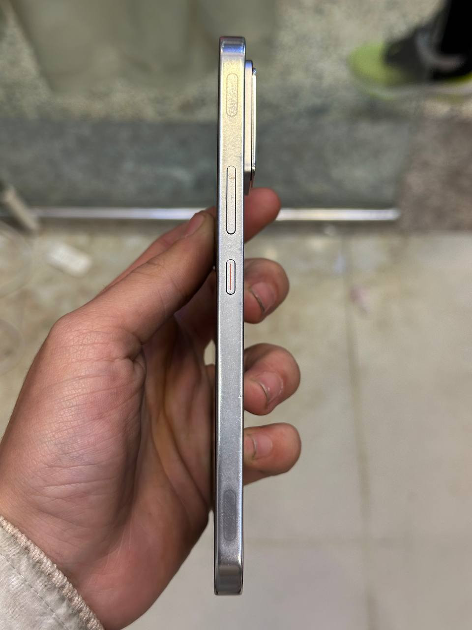 السلام عليكم جهاز انفنكس GT 30 pro لون ابيض مستخدم 6 اشهر بطارية 98  مساحتة 256 يجي وية كامل ملحقاتة الاصلية شرط ول باكيت السعر 300الف قفل الشراي يراسلني خاص


**إذا كنت صاحب هذا الإعلان وتريد حذفه لأي سبب، رجاءا أرسل رسالة إلى الدعم الفني**