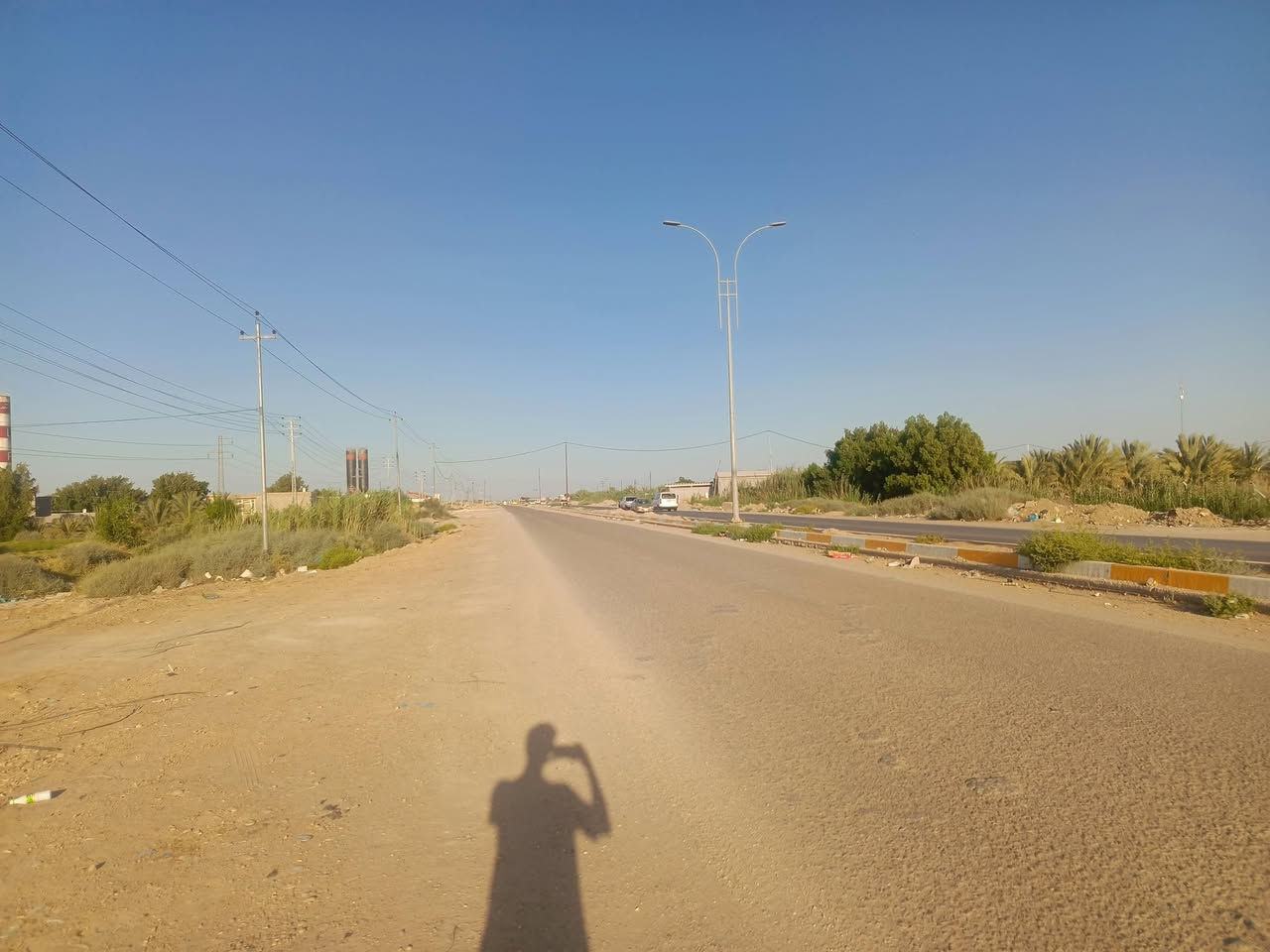 سلام عليكم
قطعه مع محلات للبيع 
محلات ثنين جهزات 
ماي وكهرباه ع شارع ريسي 
مساحه 800متر 
موقع القطعة ع شارع بني زيد 
قرب معامل البلوك ال حامي
تفاصيل اكثر تصال ‏‪***********‬‏ 
‏‪***********‬‏
