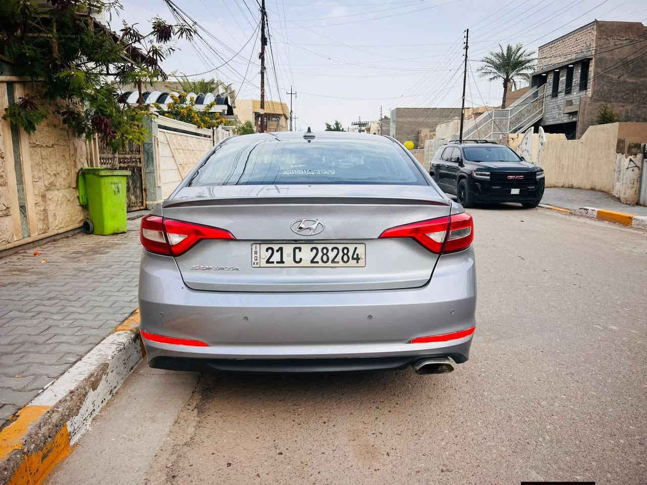 ‏السلام عليكم
‏🚗 للبيع / المراوس 🚗
‏
‏هيونداي سوناتا موديل 2015
‏ 🇺🇸 وارد أمريكي
‏فئة SE (المواصفات العادية)
رقم شمالي _ سليمانية 
‏
‏🔹 اللون: فيلي فاتح 🤍
‏🔹 الممشى: 123,000 مايل
‏
‏🔹 المواصفات:
‏✔️ محرك 2.4 لتر 4 سلندر GDI)
‏✔️ قير أوتوماتيك 6 سرعات
‏✔️ دفع أمامي
‏✔️ صرفية وقود جيدة ومناسبة للاستخدام اليومي
‏
‏🔹 التجهيزات:
‏✔️  نظام صوتي ممتاز
‏✔️ كاميرا خلفية
‏✔️ لد نهاري 
‏✔️ بلوتوث + USB + AUX
‏✔️ تحكم بالمقود
‏✔️ مثبت سرعة
‏✔️ مرايا قلاب
‏✔️ فتح وغلق مركزي
‏✔️ جنوط ألمنيوم قياس 17
‏✔️  صدر جديد امامي خلفي 
‏
‏🔹 الحالة:
‏✔️ ضرر قطعتين صبغ فقط 
‏✔️ بارد بسيط 
‏✔️ السيارة بحالة جيدة وممتازة وجاهزة للاستخدام
‏
‏
‏📍 الموقع: (بغداد - المحمودية)
‏💰 السعر: (116$)
‏
‏📞 للاستفسار: (***********)
