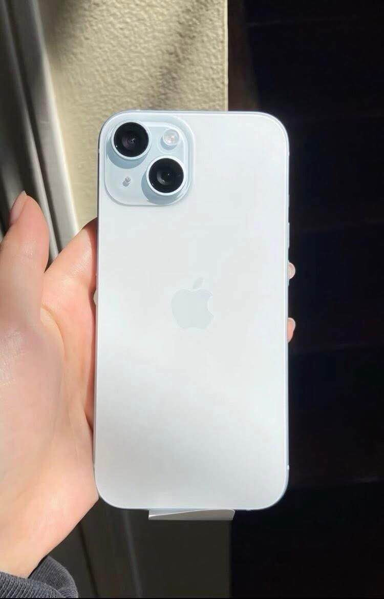 iphone 15
ذاكره 256
بطاريه 91%
‏1 sim يدعم
شرق اوسط . نموذج AA
مامفتوح . بدون ملحقات
 جهاز طافي فقط يحتاج تحديث كامل برمجه شعار ابل . بدون ايكلود لأن كله متوقف حالياً  
فحص مع ظمان
سعر 155 الف نهايته
عنوان / اربيل مناره + متوفر توصيل
مايشتري لايدخل يتعبني رجاءً أربيل, العراق


**إذا كنت صاحب هذا الإعلان وتريد حذفه لأي سبب، رجاءا أرسل رسالة إلى الدعم الفني**