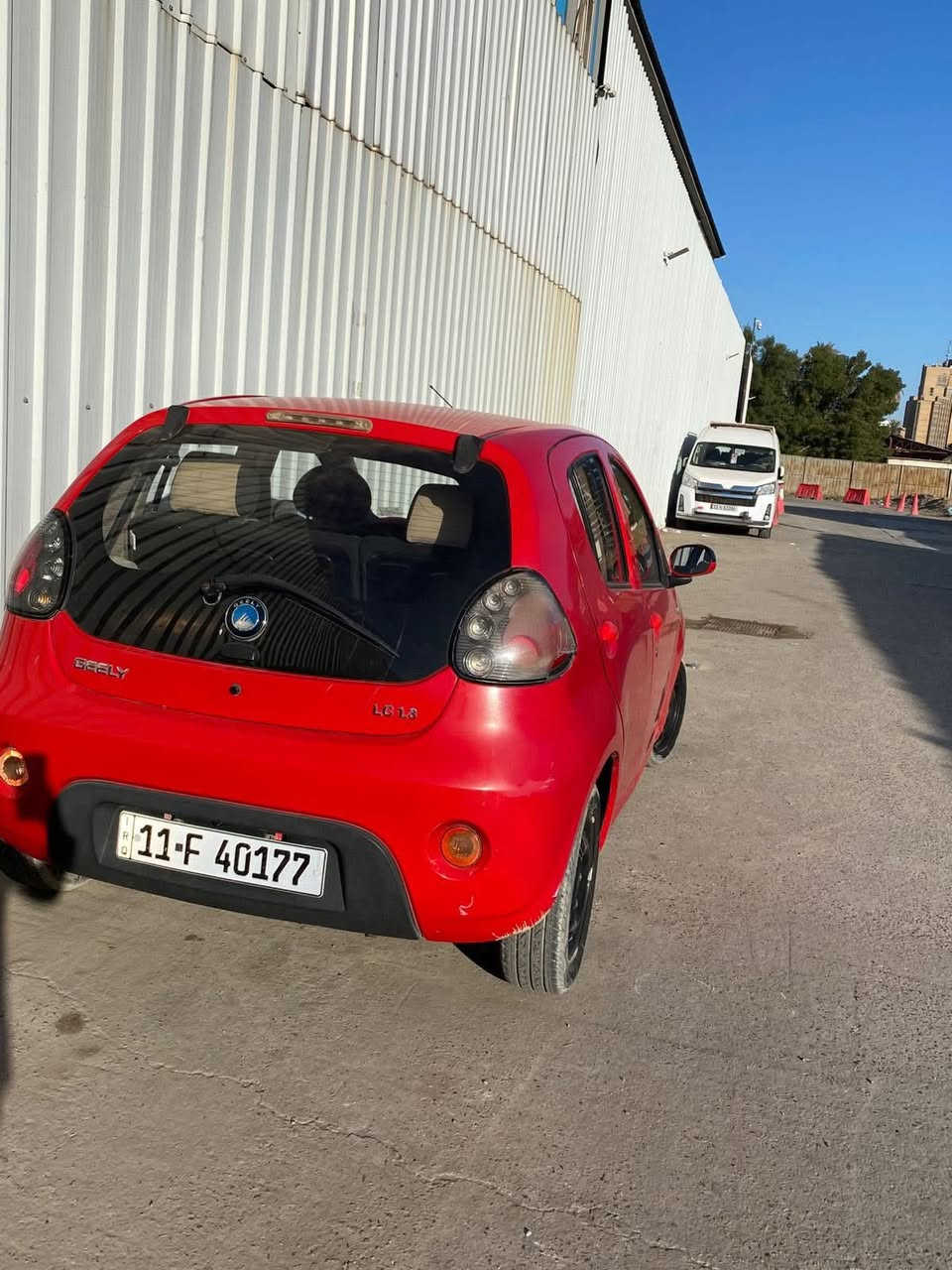 باندا 2013 ضررها موضح بالصور منزل السونار سيارة جاهزة من ناحية كلشي سويتلها ادامة كاملة صدر امامي خلفي جديد باتري جديد نوزلات بلكات  جديد كير محرك مكفول زيت محرك  جديد  فقط الڤان يحتاجله كهربائي سالفته بسيطه السعر 45 ورقة   جاهزه انكر سلف وطلع العنوان الدورة 
***********
