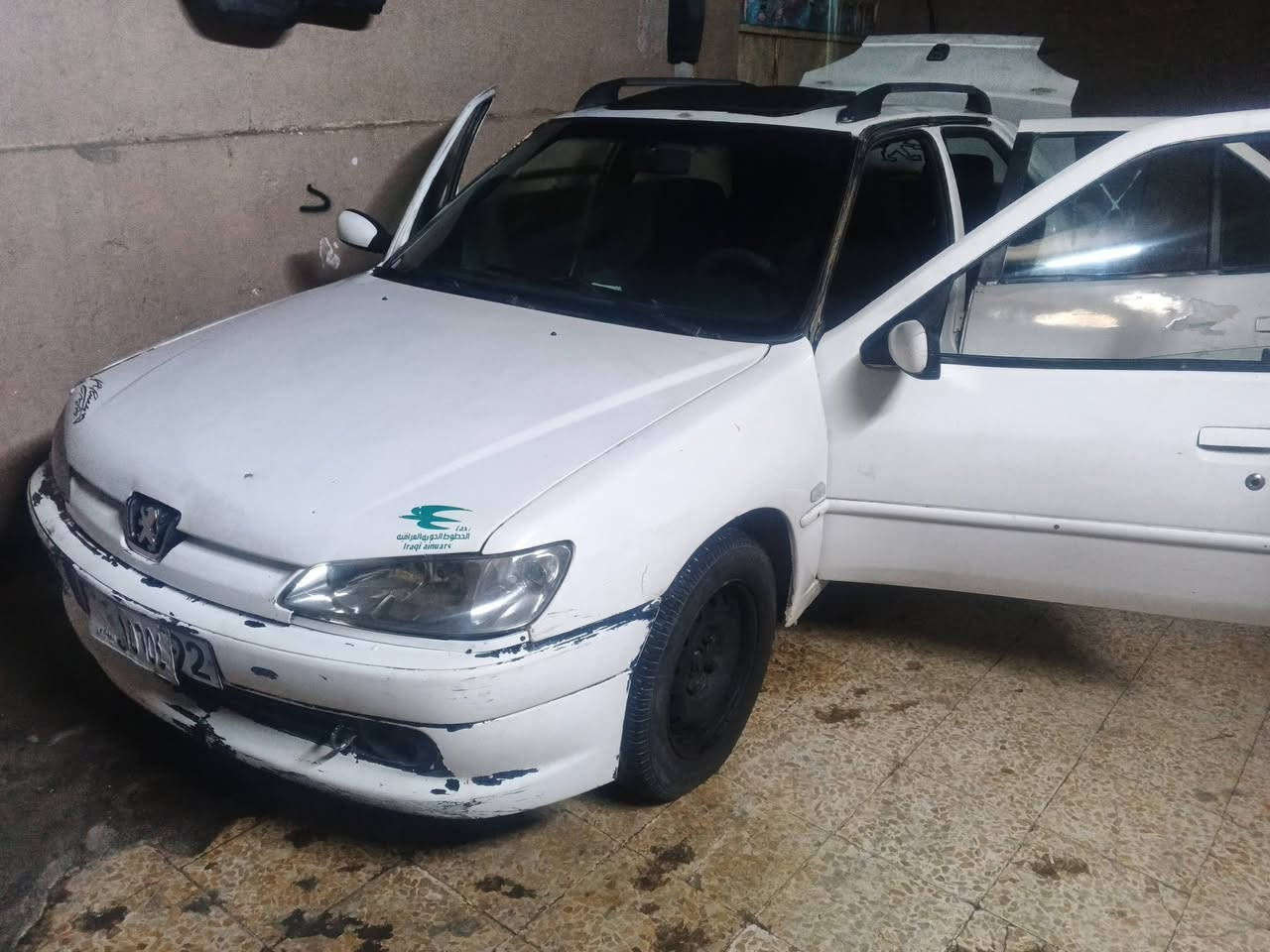 بيجو موديل 2001 حجمه 306 الماكينه بها صرف سياره شغاله ما بيها صبغ بها مكانات شرط الوكاله سياره شغاله كاربون ما بيها ماكينه بيصرف والسياره شغاله السعر 12 ورقه.    ***********
