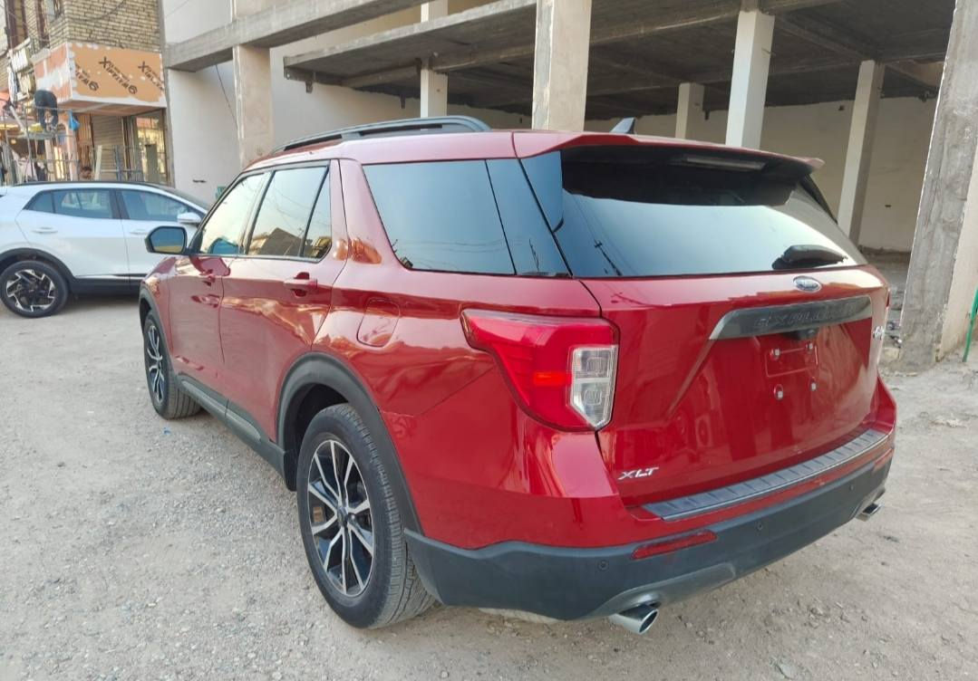 فورد اكسبلور موديل 2024 سبعة راكب كامل مواصفات ما عدا التنتة الحادث موضح في صورة وارد امريكي كتاب شهداء والاستفسار الاتصال بالرقم ***********
