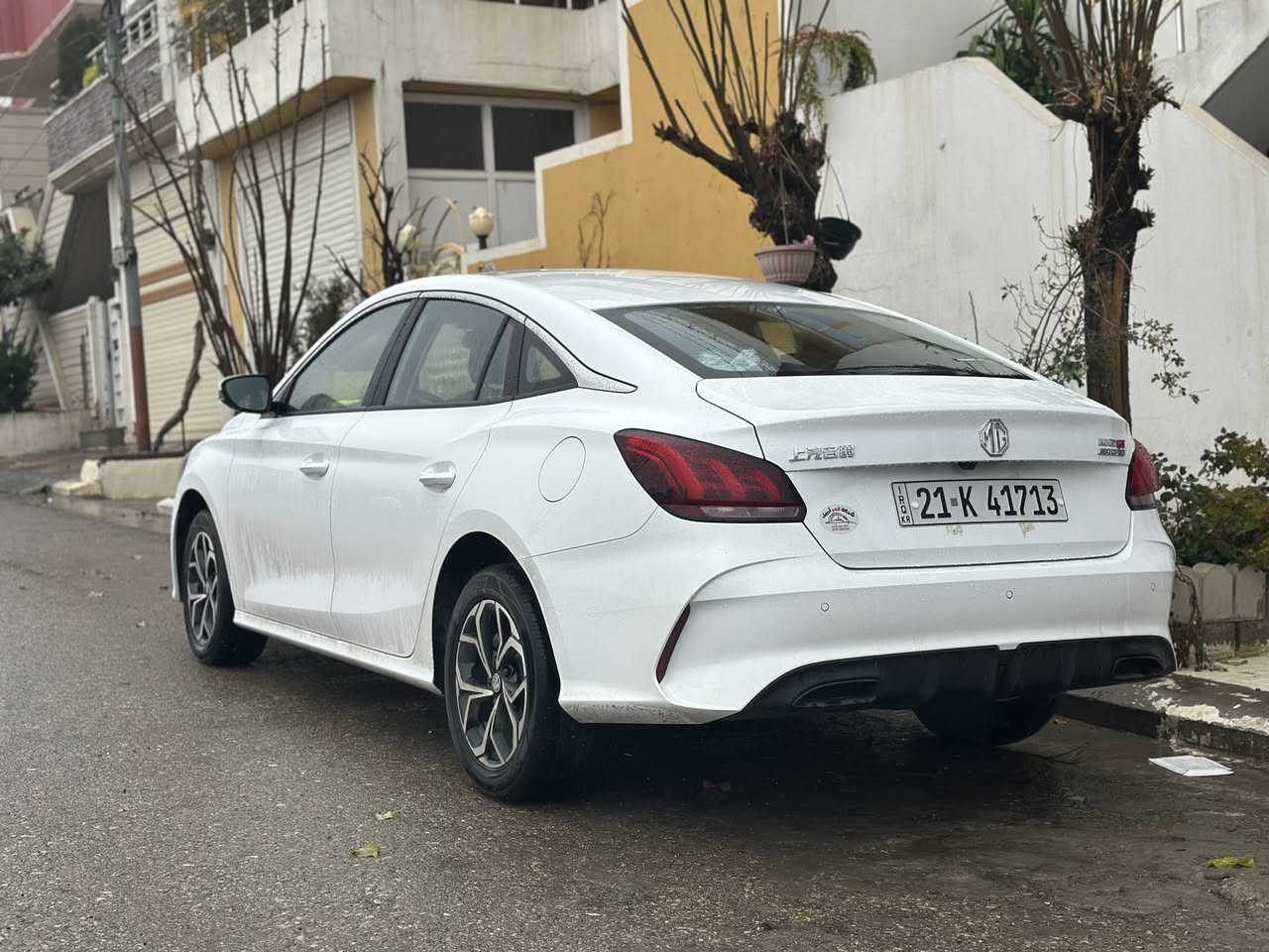 MG Gt 2025 گێڕ عادی
١٠٠٠کم ڕۆشتوە وەک سفر وایە 
هەموو گیانی بەشەرت 
هیچ هیچی پێوە نیە 
بۆیاخ تەنکە 
***********
نرخی ١٠٣ گەڵا قوفڵی قوفڵی 
بۆ معامەلە تیک مەکەن لە خزمەتاندام
