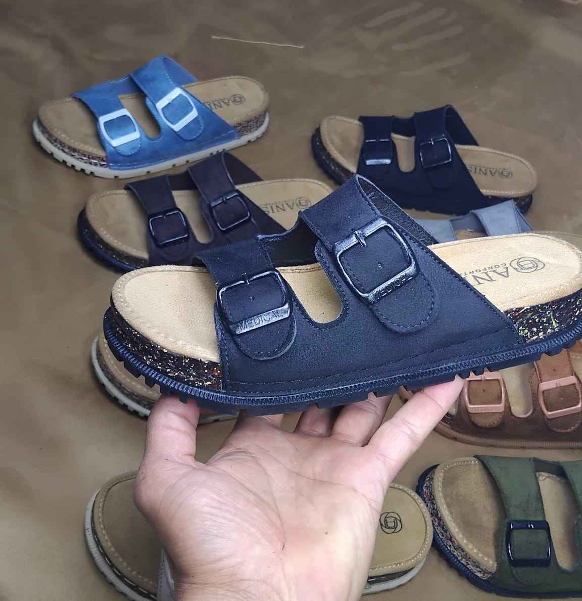 ☀️👡 صندالة الصيفية اللي غتخلي كل خطواتك مريحة وأنيقة! هل تبحثي عن الراحة + الستايل في نفس الوقت؟
جربّي الصندالة الصيفية الجديدة بتصميم عصري ولطيف 🍍🐰

☀️ مميزاتها:
✔️ خفيفة ومريحة طوال اليوم
✔️ خامة ناعمة تحافظ على راحة القادمين 👡☀️


**إذا كنت صاحب هذا الإعلان وتريد حذفه لأي سبب، رجاءا أرسل رسالة إلى الدعم الفني**
