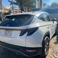 عندي توكسان موديل 2023 ماشيه 34 الف السياره بيه رصعه بالباب وصبغ على ش...