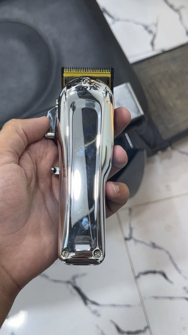 مكينة srt استخدام اسبوع واحد فقط نضافه 100 كل ملحقاته وياها كاملة


**إذا كنت صاحب هذا الإعلان وتريد حذفه لأي سبب، رجاءا أرسل رسالة إلى الدعم الفني**