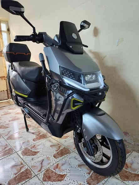 السلام عليكم ورحمة الله وبركاته...
دراجة كهربائية نوع SA&r موديل 2026بعدهة زيرو ممستخدمة.... 

ملف 2000حقيقي

72ڤولت

بطارية ليثيوم فوسفات الحديد 

 ضمان سنة كاملة بلبطارية من اي خلل او عطل

3تحويلات سرع 

السرعة الحقيقية مع الوزن 85

تمشي بلشحنة الوحدة 90كيلو حقيقي شرط الفحص

نظام البك Rالرجوع الى الخلف

نظام البارك P

مثبت السرعة  Cross

تشغيل سويج+بصمة+جهاز الانذار وقفل الامان

شاشة TVT   نظام تحديد الاعطال والتنبيهات

لايت عالي ناصي زنون...بلوجكترات زنون متغيرت الالوان... سكن لايت لد... اشاير يمين يسار... سطاب لايت بخاري لد... هورن

بريك امامي خلفي دسك هايدروليك نظامAbs

Mb3 بلوتوث

شاحن ذكي يفصل تلقائيآ عند امتلاء البطارية بلشحن

تايرات حجم 12العالي جلاتين

منفذ شحنUbs

مساحة تخزين واسعة+جنطة خلفية

درع محيط بلدراجة للحماية

طلاعات جانبية للراكب الخلفي

السعر، مليون و200ألف وبيهة مجال بسيط للشراي

العنوان العطيفية قرب جامع براثا

رقمي ***********
