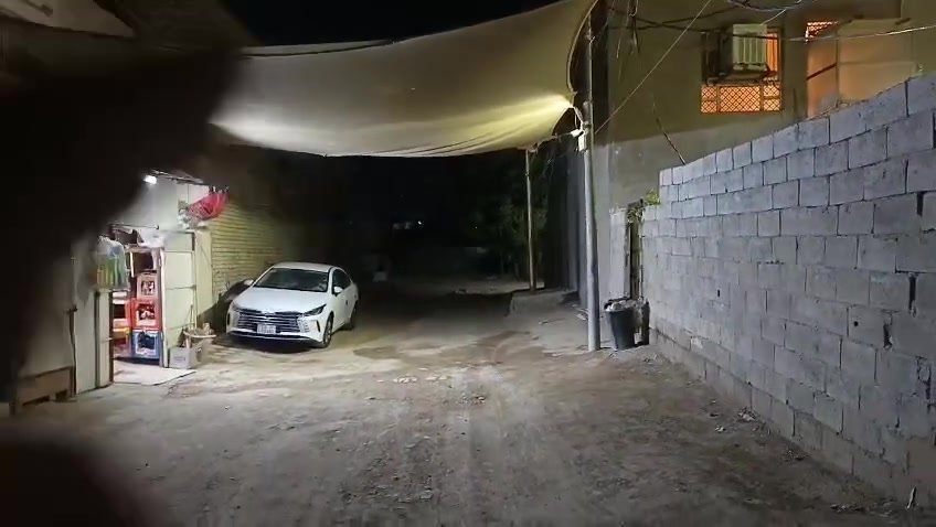 السلام عليكم بيت للبيع المساحه 150 عنوان البيت مقابيل الرئسة التفاصيل داخل الفديو ااستفسار اتصال ***********
