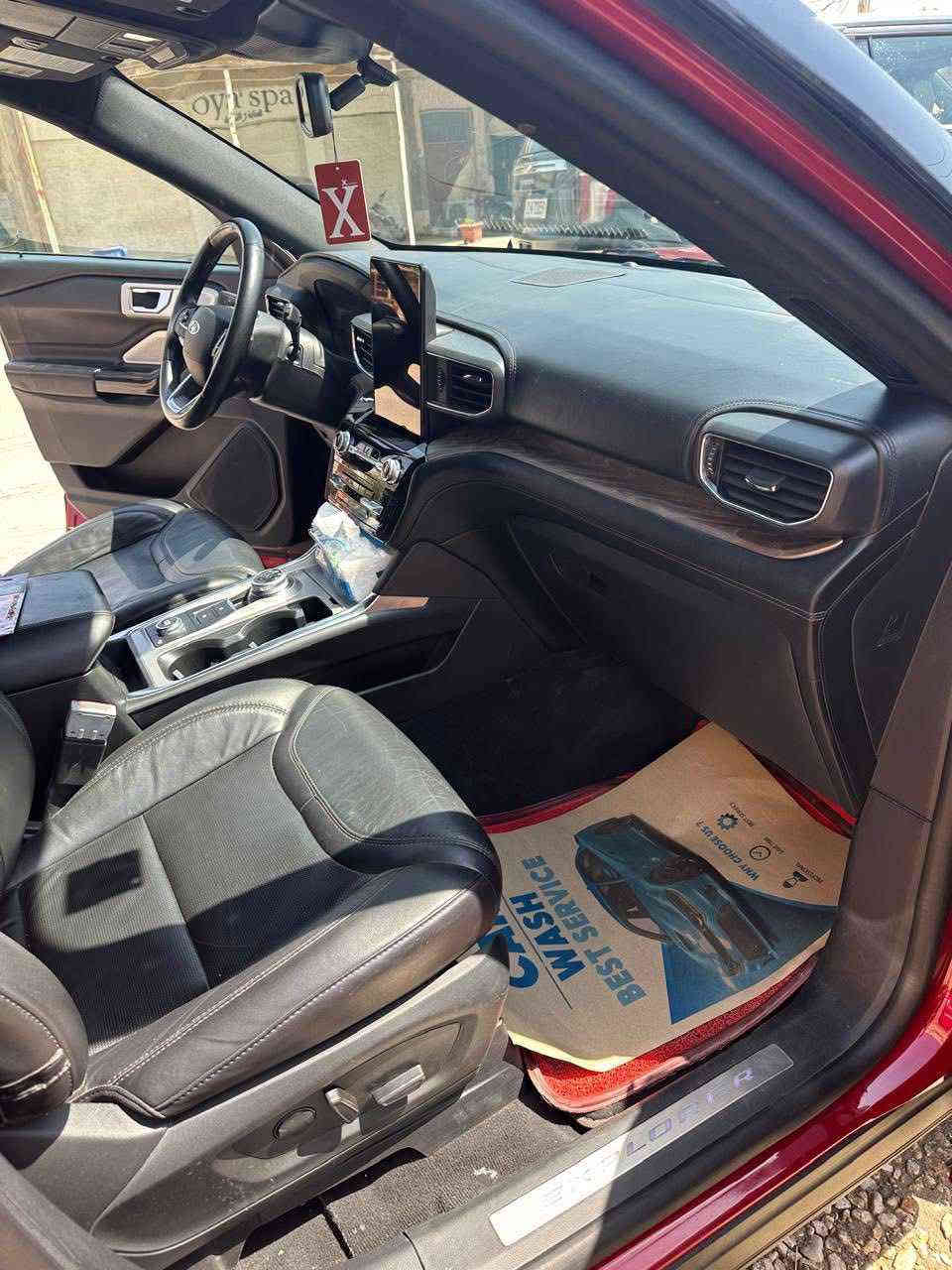 للبيع فورد اكسبلورر بلاتينيوم ٢٠٢٢
فول مواصفات رقم بغداد الدولي
حادثها جاملغ بصف السايق صبغ شاصي سليم
الايرباك طاگ راجع سيستم
كاميرا ٣٦٠ درجة
محرك ٣٣٠٠ هايبرد تنفس طبيعي مكفول
گير ١٠ سرعات اوتو مكفول
4X4 
318hp
٧ راكب سياحي منفصل
شاشة كبيرة مع عدادات ديجيتال 
ماشية ٤٢ الف مايل
اوتو ستوب، هاند بريك كهربائي، حساسات محيطية 
رقم و حساب صاحب السيارة للاستفسار 
***********
السيارة متواجدة ببغداد المستنصرية 
السعر 30$ الف Colombo
