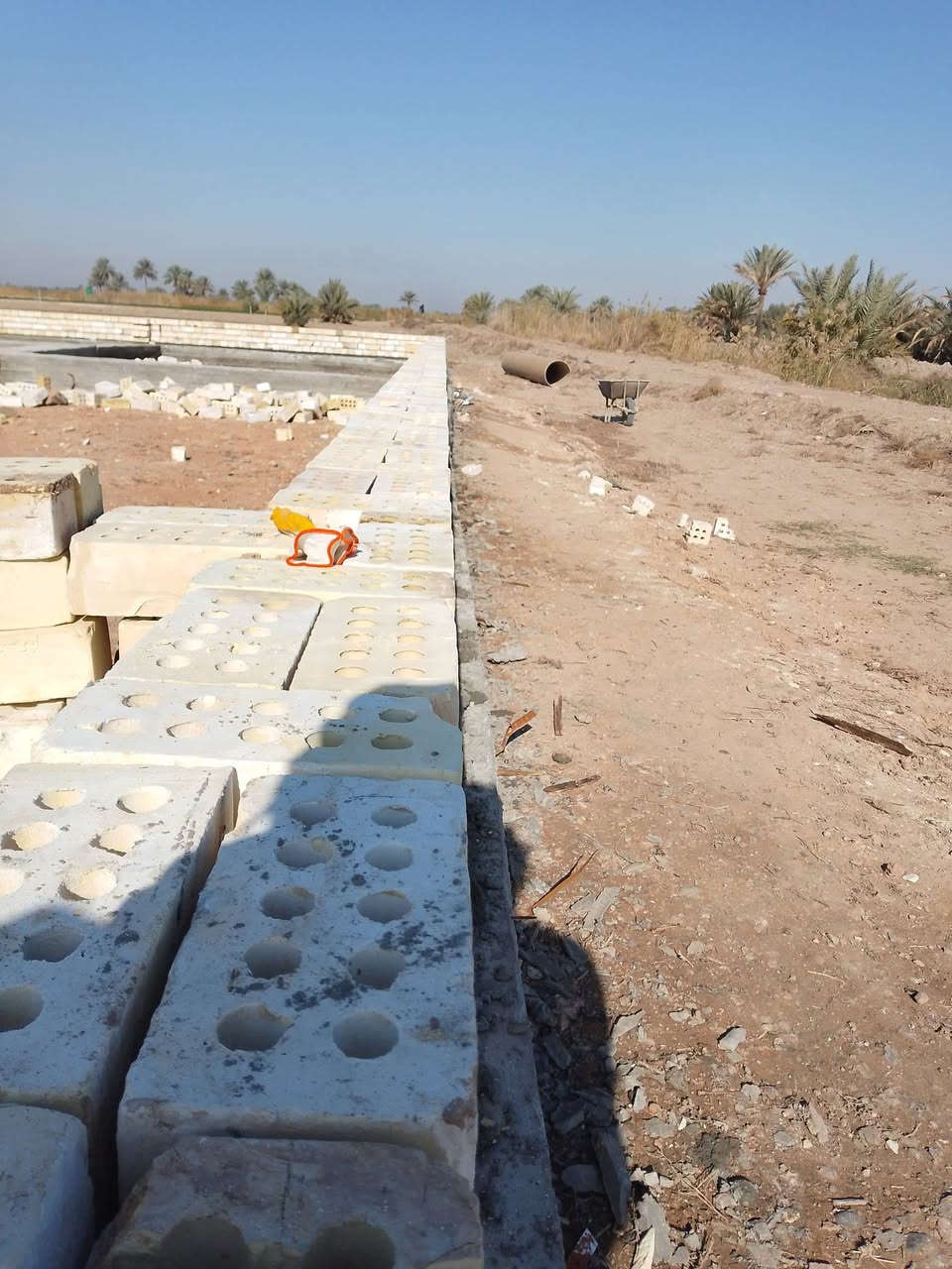 خلفه،بناء،متفرغ،***********
