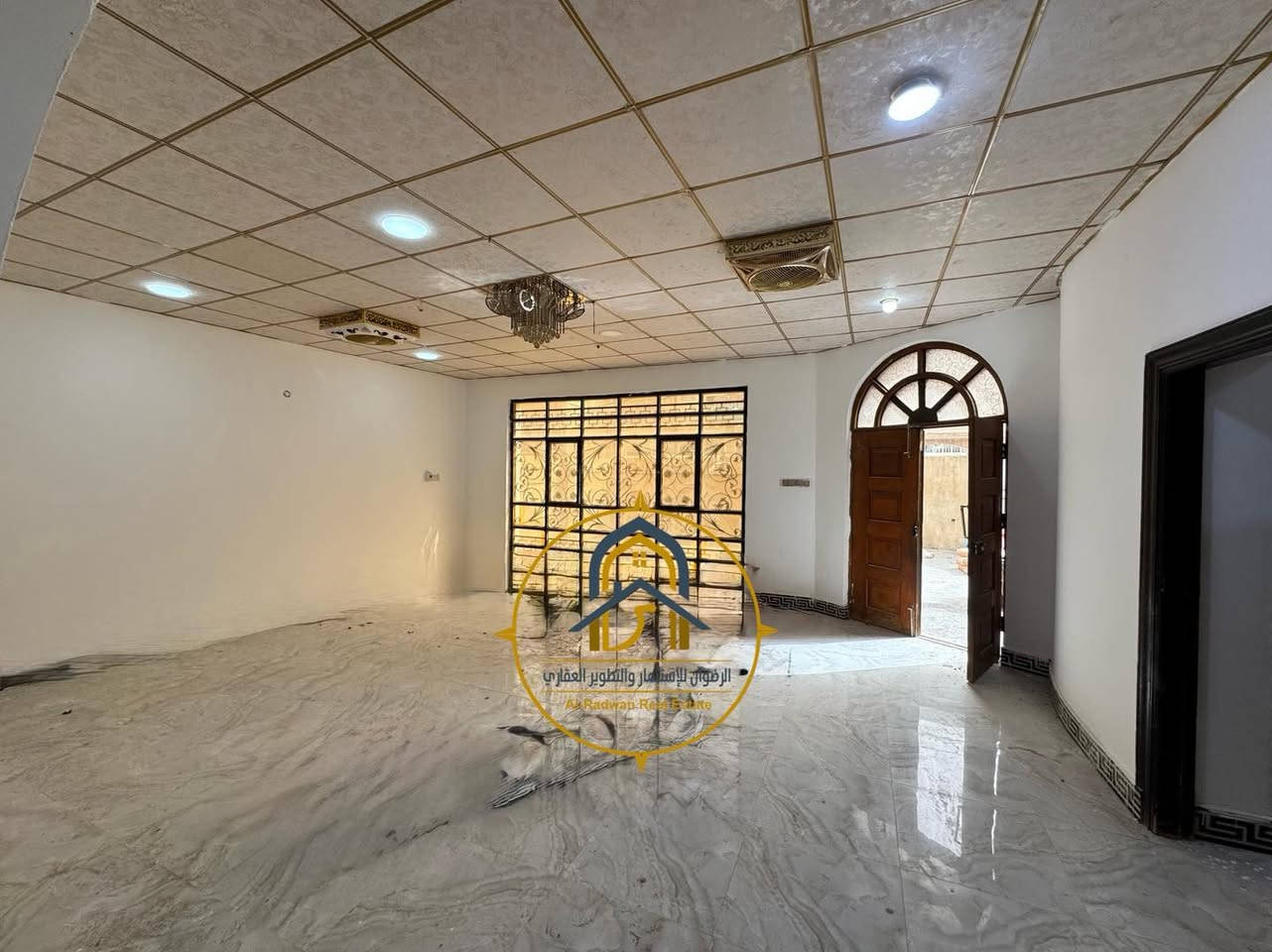 منزل تجاري للايجار  البصره البراضعية بداية شارع سيد امين 
 
  ❇️  يلائم كافة الانشطة التجارية الرسمية 

  ❇️ بدل الايجار 25 ورقه

  
 التفاصيل :
▪️غرف عدد 5
▪️صالة 
▪️مطبخ  
▪️صحيات
▪️ديوانية
▪️كراج 

ـــــــــــــــــــــــــــــــــــــــــــــــــــــــ
  

للاستفسار الاتصال على الأرقام 🔻

***********📞
***********📞
  ***********📞

او زيارتنا للمزيد من العروض
 عنوان_المكتب
 البصرة - البراضعية - شارع سيد امين (قرب مركز الفيزا التركية) 
المــكــتــب مــجــاز قــانـونــيــاً
خدماتنا:- مقاولات عامة -تصميم خرائط-تصاميم داخلية-ديكورات داخلية-ترميم منازل
#نستقبل_عروضكم_وطلباتكم_التجارية_والسكنية 
الرضوان  للاستثمار والتطوير العقاري
#عقارات #شركة #منزل #للايجار #شقق #البصرة #آلبصرة #البصرة_ديرتكم
