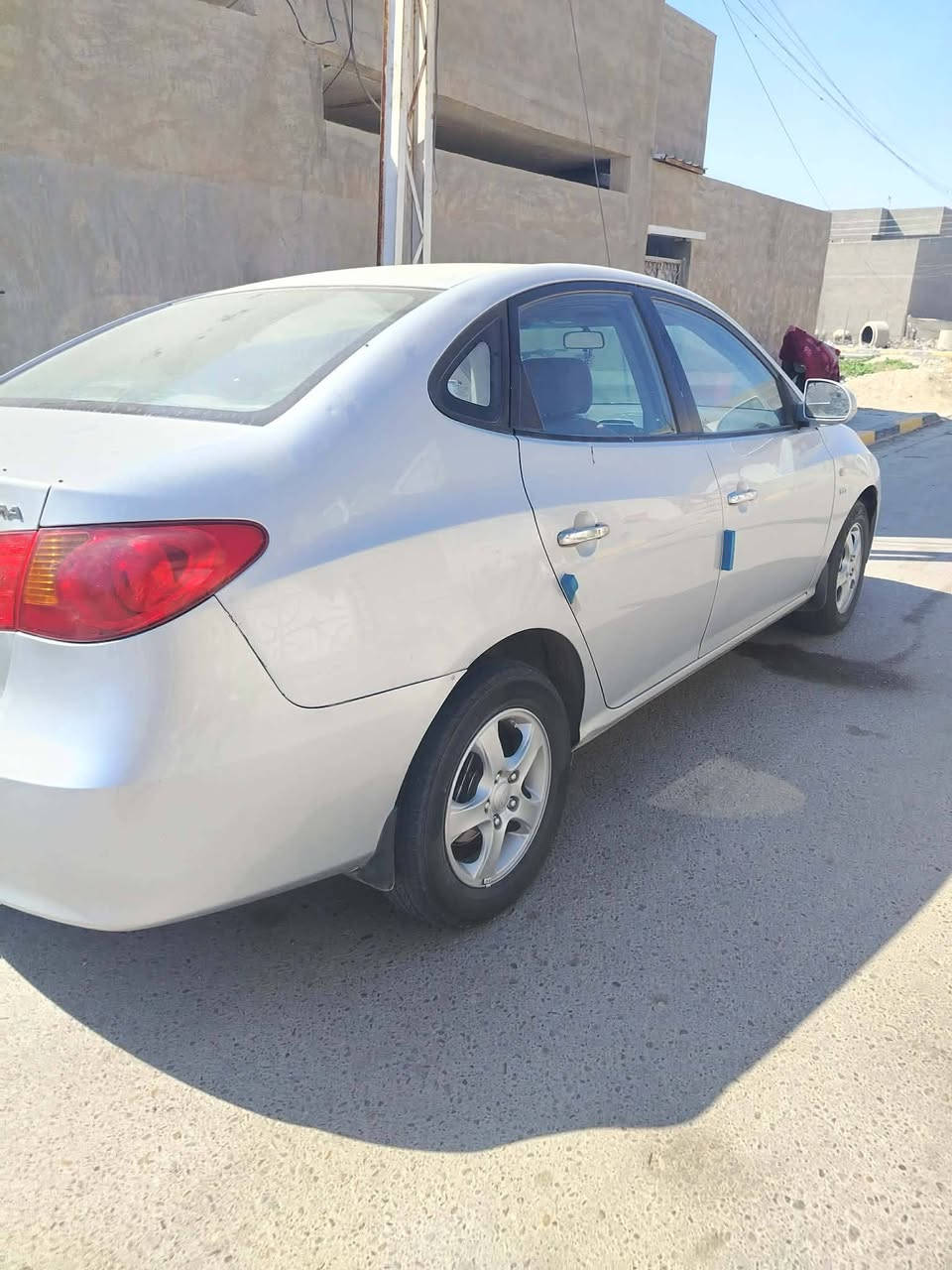 السلام عليكم اللنترا للبيع 2009 خليجي مكينه 1600 دكشن عالي رقم بغداد بيه مبدل جامرلوغ أيسر  +جامرلوغ ايمن مصبوغ (مرشوش) كلير + بنيد مرشوش كلير السعر (88) للاستفسار الاتصال على الرقم ***********
