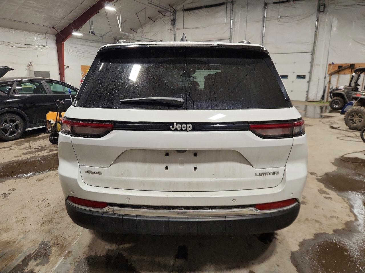🚨 تنويه مهم
هذه السيارة معروضة في المزاد الأمريكي 🇺🇸
والمزايدة والشراء تتم عن طريق مكتب الباخرة للمزادات 🇮🇶
🔥 تدخل بكتاب الشهداء
───────────────
🚗 نوع السيارة:2025 JEEP GRAND CHEROKEE LIMITED
📅 تاريخ المزاد:الاثنين 23-03-2026
💰 السعر: يتحدد داخل المزاد
📊 الممشى:23576 ميل فعلي
🛠️المحرك: 6 سلندر / 3.6 لتر
───────────────

🔥 مجاناً مجاناً مجاناً
📄 تقرير كارفاكس مجاني بدون أي مقابل
───────────────

🚗 سحب السيارة خلال 24 ساعة من وقت التسديد
💸 حسابات مخفّضة وعمولات أقل من السوق
───────────────

🚢 الشحن متوفر من:
🇺🇸 🇨🇦 جميع الولايات الأمريكية والكندية
➡️ شحن مباشر إلى العراق
➡️ العقبة – جبل علي – ميرسين
───────────────

🛃 تخليص كمركي كامل من ميناء أم قصر
🏔️ تخليص كمركي إلى إقليم كردستان
🇯🇴 شحن مباشر إلى عمّان (العقبة)
🇹🇷 شحن إلى ميناء ميرسين – تركيا
───────────────

🏢 فروع الشركة:
📍 الفرع الأول: بغداد – السيدية – الإعلام
📍 الفرع الثاني: الإمارات العربية المتحدة – الشارقة – الصناعية 4
───────────────

👥 مجموعة البيع والشراء:
https://www.facebook.com/share/g/17pXXBgeeU/?mibextid=wwXIfr

───────────────

🎵 TikTok:
https://www.tiktok.com/@al_bakhera?t=8qGOLioZlVE&_r=1

───────────────

📞 للاستفسار والتواصل:
+9647739115599


**إذا كنت صاحب هذا الإعلان وتريد حذفه لأي سبب، رجاءا أرسل رسالة إلى الدعم الفني**