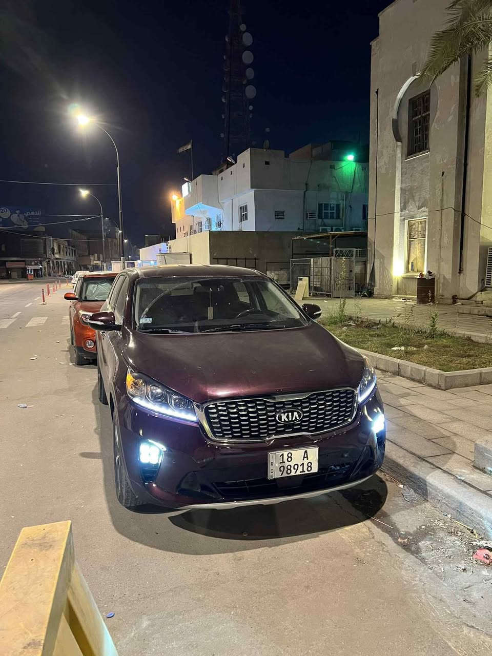 السلام عليكم مكلف بالنشر 
سورنتو موديل 20 
6 سلندر 
7 راكب 
بنيد فقط صوره السونار موجوده بدون ايرباك 
ماشيه 47 
سعر 195 
استفسار اتصال***********
