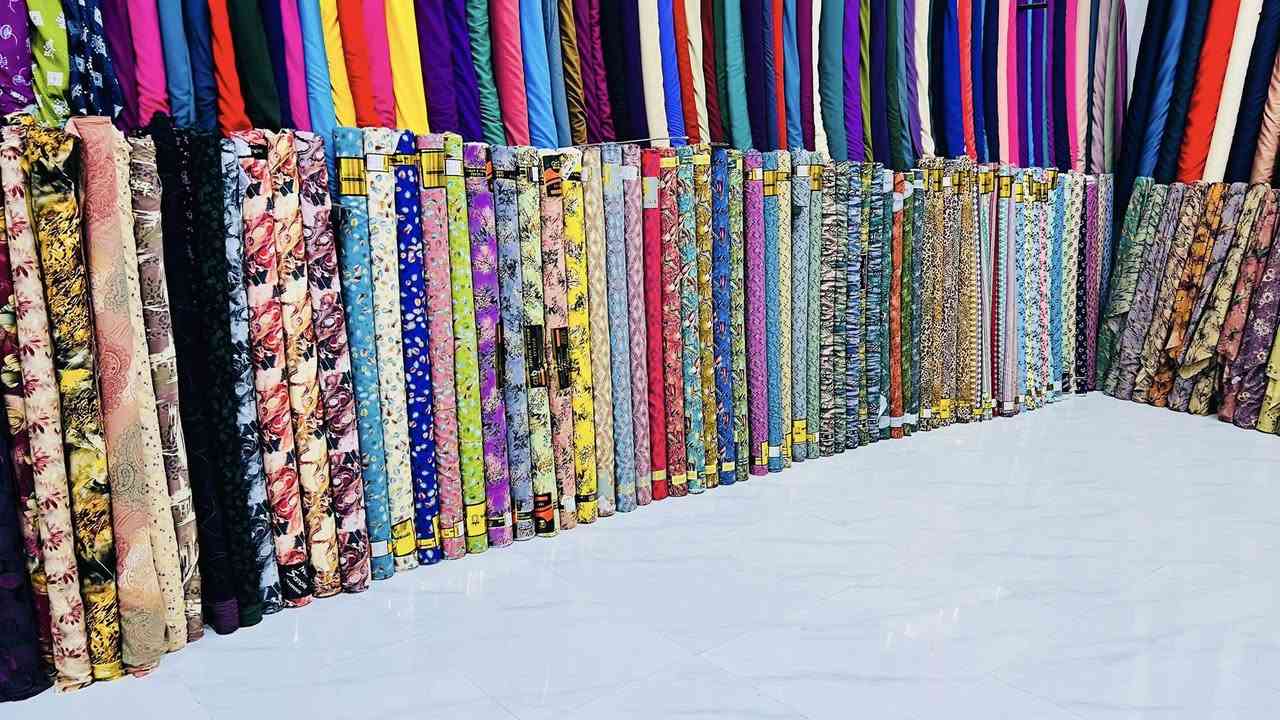 مول انيس
جديدنا اليوم من قسم الاقمشة النسائية 👇
وصول بضاعة جديده من الأقمشة نسائي الموسم الصيفي 

كشمير مايباخ ستراس 
كشمير دسجار اصلي
كشمير ايطالي دبل صبغ 
كشمير كوباي ساده مطاط 
كشمير ساده ايطالي 
ستن امريكي ساده
قماش باربي ساده دوبلن 
كشمير ايطالي ستراس 
كشمير تركي 
سندرلا ساده ومشجر 

متوفر جمله ومفرد بالقطع بأنسب الاسعار 

وحياكم الله زورونا تجدون كل ماهو جديد ومميز 
العنوان قضاء الشرقاط الساحل الايسر اسديره وسطى الشارع العام


**إذا كنت صاحب هذا الإعلان وتريد حذفه لأي سبب، رجاءا أرسل رسالة إلى الدعم الفني**