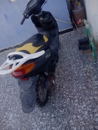 دراجه للبيع اكزز 100 الموديل2013 دراجه مفتوحه فقط بستم مبدل صارله شهري...