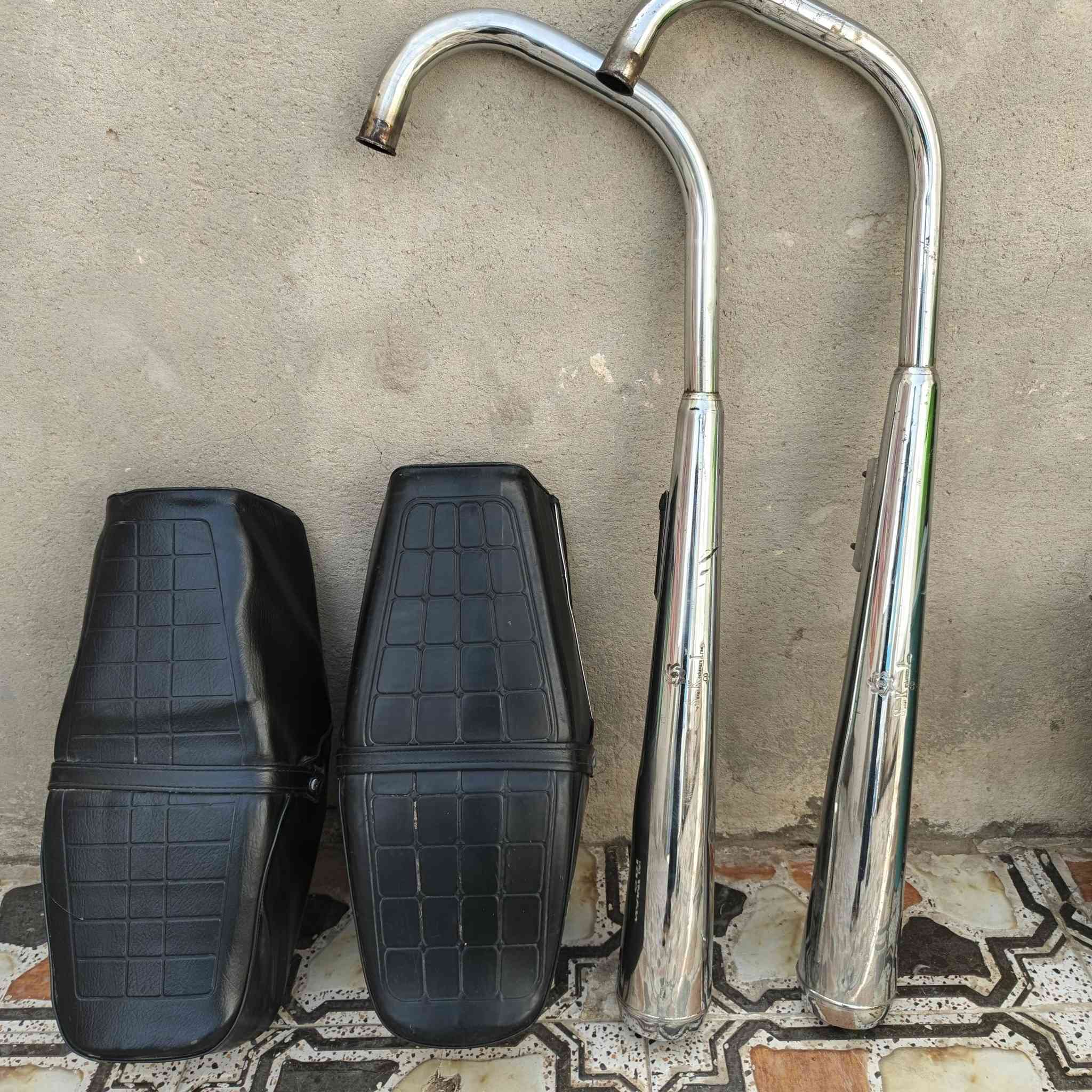 غراض نامه كلهن نضيفات 
ركبه كامله شغال ب20
تانكي ع 8
سبايدر قفله 15
صالنصه صوت نجمه ب15جديده
كشن ع 12رياضي وثاني شلامجه
ويل خلفي ب12
دبلات لون اسود شغال ب15قفل 
تواير نضيفات كلش خلفي وامامي ***********
