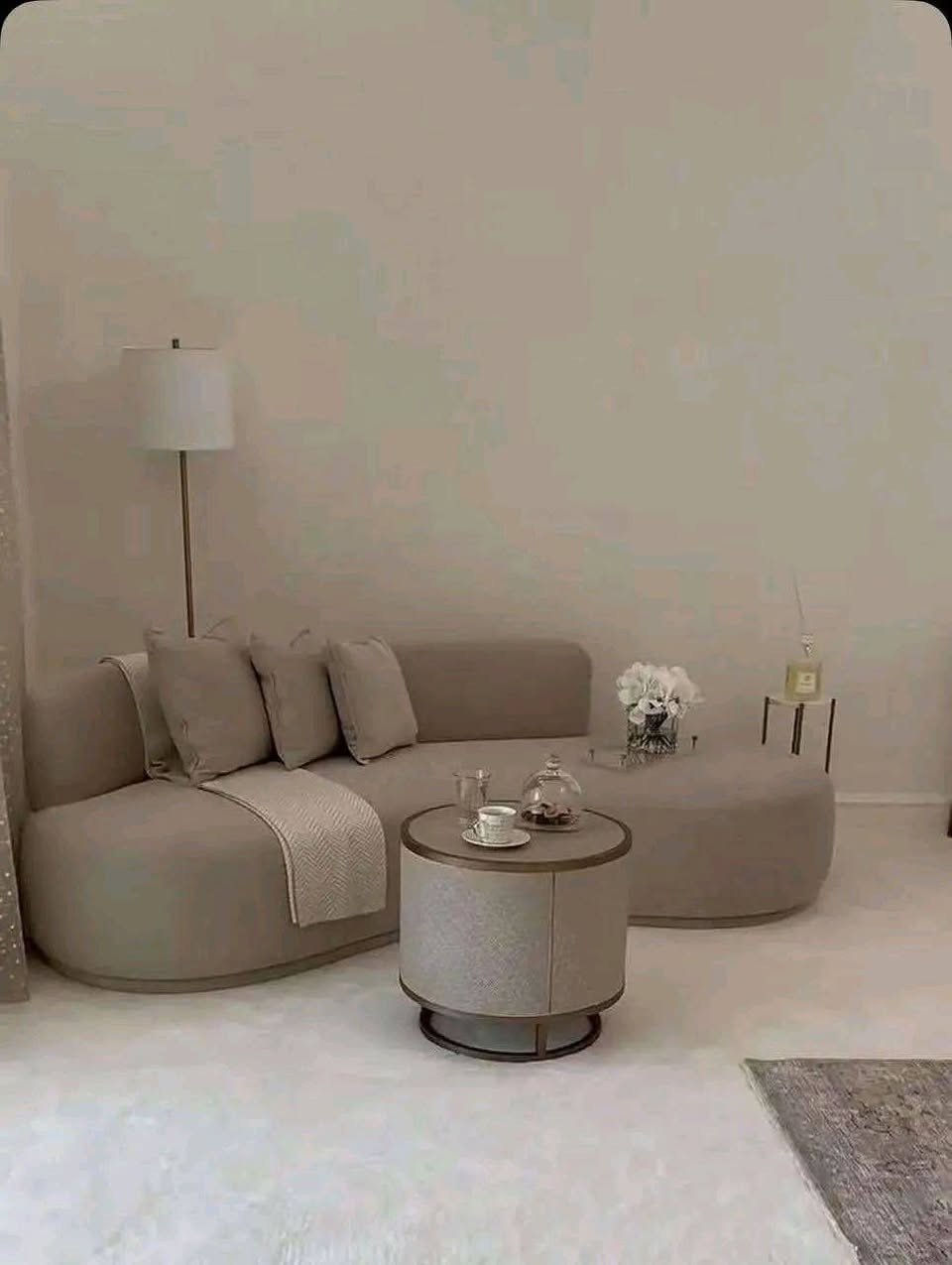 عرض خاص 
اسعارنه تختلف
موديل حديث 

مع معمل الامين ارقى واحدث الموديلات 
موديل العقرب  💎 

تخم شغل عراقي موديل تركي عشر مقاعد اربع قطع   قنفتين رباعي وكراسي عدد 2اضافه  كوشات هديه عدد 10
السعر 950
9مقاعد 925
8مقاعد 850
7مقاعد 825
6مقاعد 750
  5مقاعد 650

 كوشات عدد 6
جميع الالوان متوفره
توصيل داخل بغداد مجاني 
اطراف 15

شغل كله بلوك 18مل
القماش قديفه
الاسفنج مميز اول مضغوط علو الاسفج 8سم 
وطبقه سفنج طبي 

❇️قياسات القنفات ❇️
220 سم  القنفه الكبيرة ام اربعه  مقاعد 
180 سم القنفه الوسط ام مقعدين 
85 سم  الكرسي

 عرض للقنفات  الكلي 80
جلوس 50☝صافي 
عرض 85كرسي  
جلوس 60
ضمان حقيقي للامانه 5سنوات 

❌❌❌لا تدفع المبلغ اذا  اجاك يختلف عن الصورة❌❌❌

للحجز ارسل
 الصورة 
والاسم 
ورقمين موبايل
والعنوان
على الخاص
الي يريد طبله سعرها 50

وتر برو فرق 50الف

التوصيل. مده 4ايام


**إذا كنت صاحب هذا الإعلان وتريد حذفه لأي سبب، رجاءا أرسل رسالة إلى الدعم الفني**